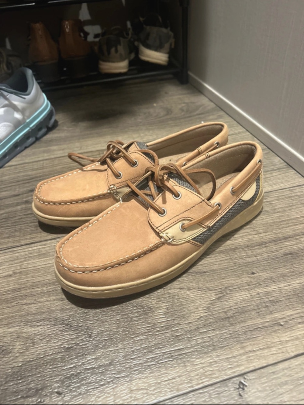 Women's Tan Boat Shoes with Contrast Side Panel